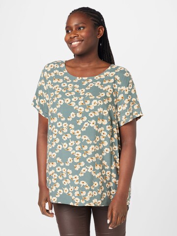 ONLY Carmakoma - Blusa 'Anita' en verde: frente