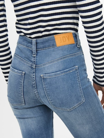 JDY Slimfit Jeans 'Nikki' in Blau