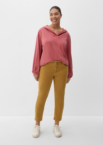 Coupe slim Jean TRIANGLE en jaune