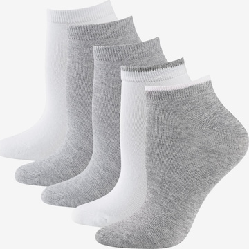 Nur Die Ankle Socks in Grey: front