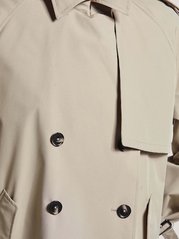 MADELEINE Tussenmantel in Beige
