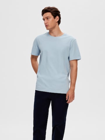 T-Shirt 'ASPEN' SELECTED HOMME en bleu : devant