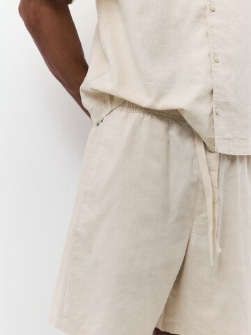 Pull&Bear Loosefit Bukser i beige