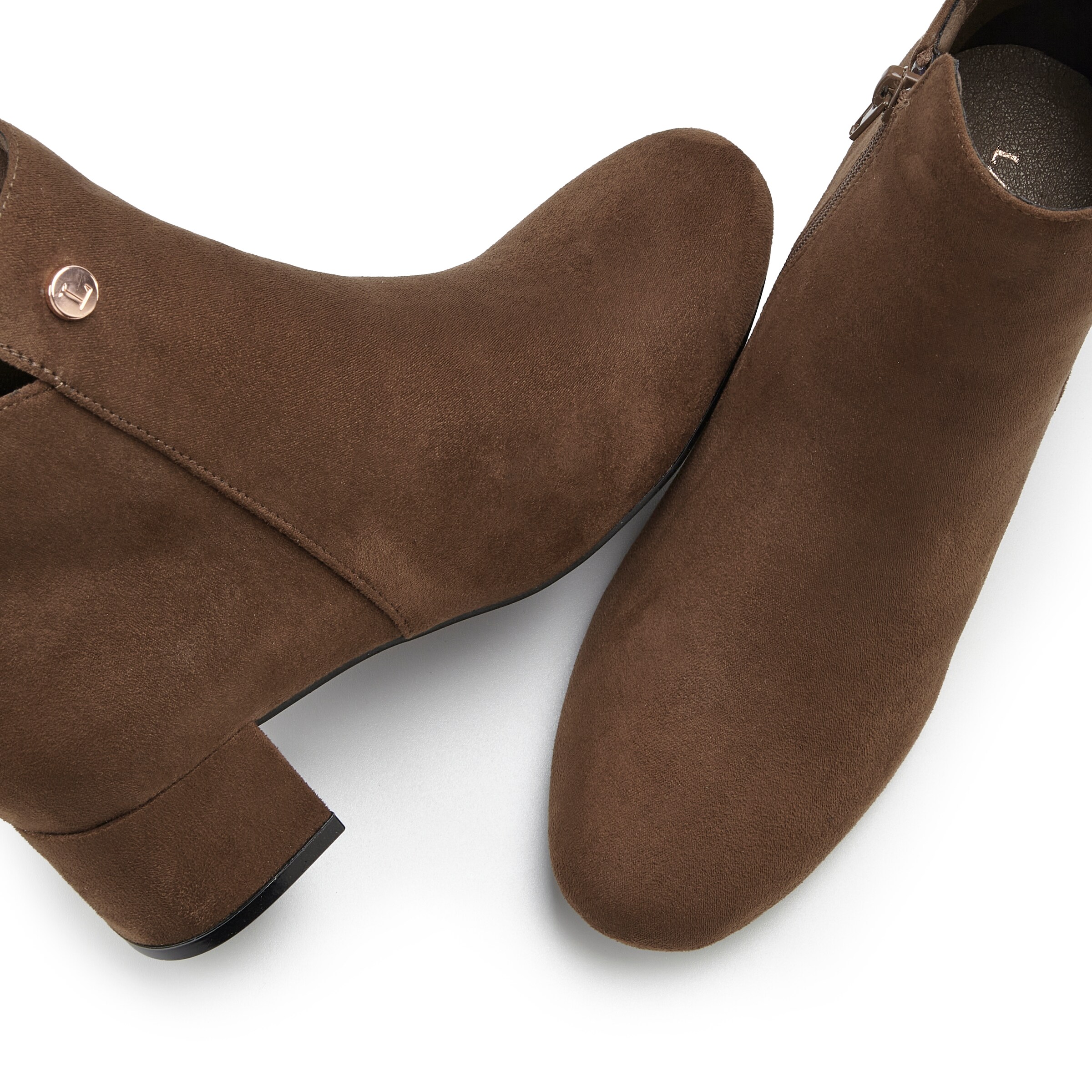 LASCANA Ankle Boots in Brown