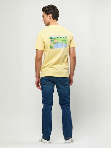 U.S. POLO ASSN. Regular Fit T-shirt ' UMDalha ' in Gelb