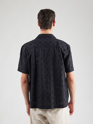 Only & Sons Comfort fit Button Up Shirt 'ONSAron' in Black