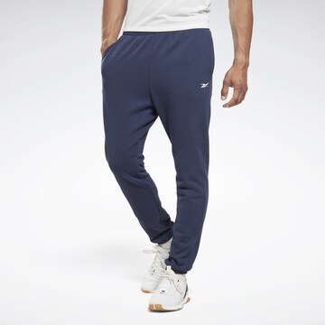 Reebok - Tapered Pantalón deportivo en azul: frente