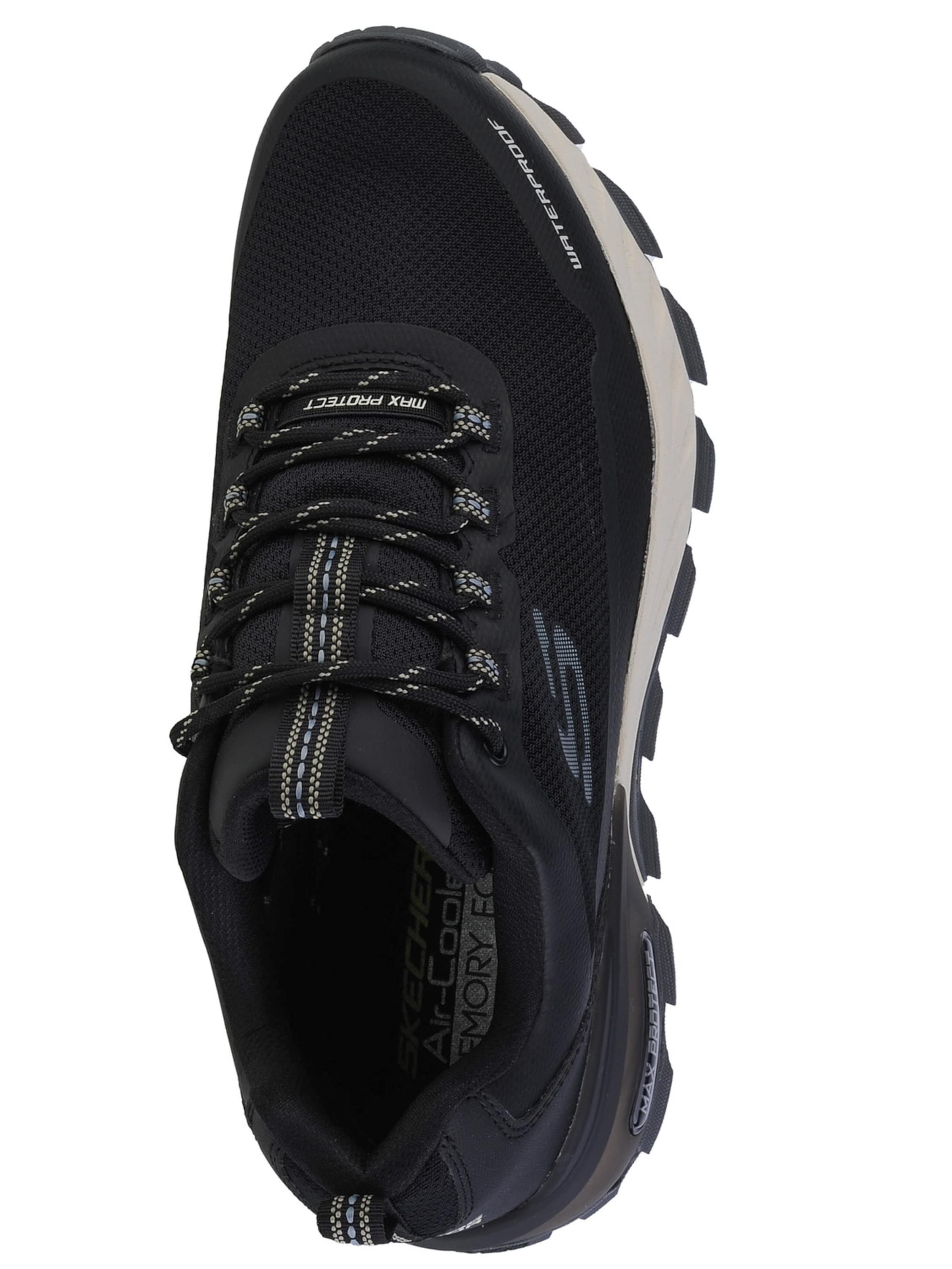 Baskets basses 'Skechers Max Protect-Fast Track' SKECHERS en noir