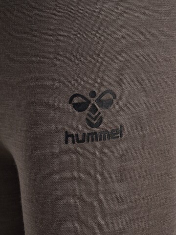 Hummel Slimfit Sporthose 'WINGO ' in Braun