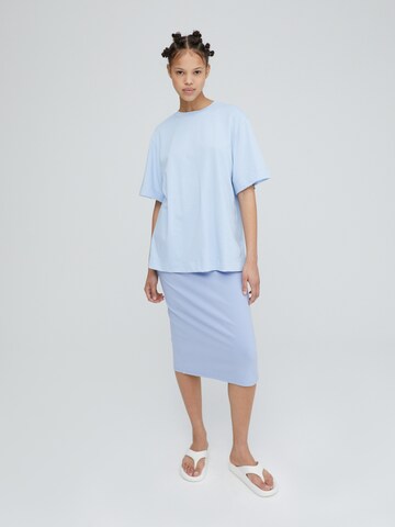 EDITED T-Shirt 'Elisa' in Blau