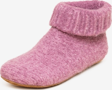 Gottstein Slippers 'Hüttenschuhe Knit Boot' in Pink: front