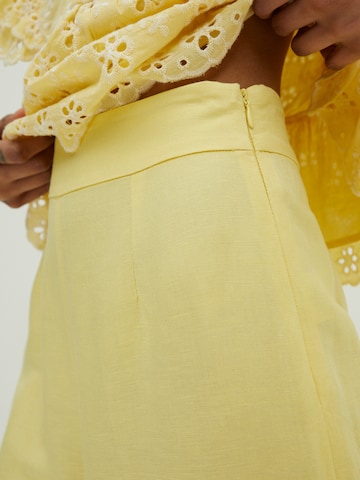 EDITED Wide leg Παντελόνι με τσάκιση 'Remy' σε κίτρινο