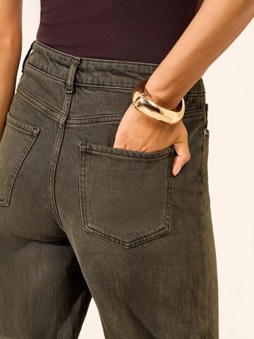 Bootcut Jean Friends Like These en vert