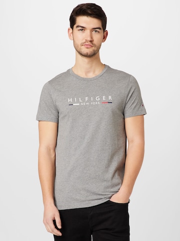 TOMMY HILFIGER T-Shirt 'New York' in Grau: predná strana
