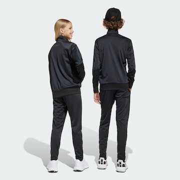 Costum de trening 'Essentials' de la ADIDAS SPORTSWEAR pe negru