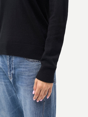 GOBI Cashmere - Jersey 'Women's Timeless Cashmere V-Neck Sweater' en negro