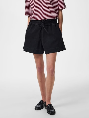 Loosefit Jean 'PCBillo' PIECES en noir : devant