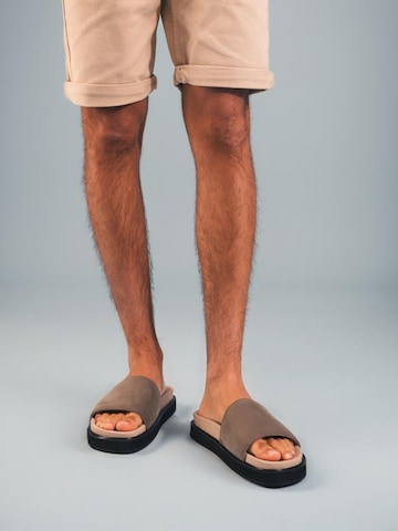 Sandalo 'OKINA' di nae Vegan Shoes in verde