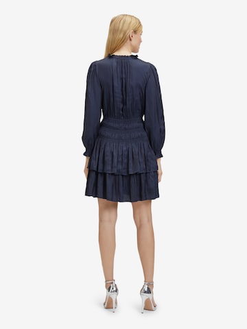 Robe de cocktail Vera Mont en bleu