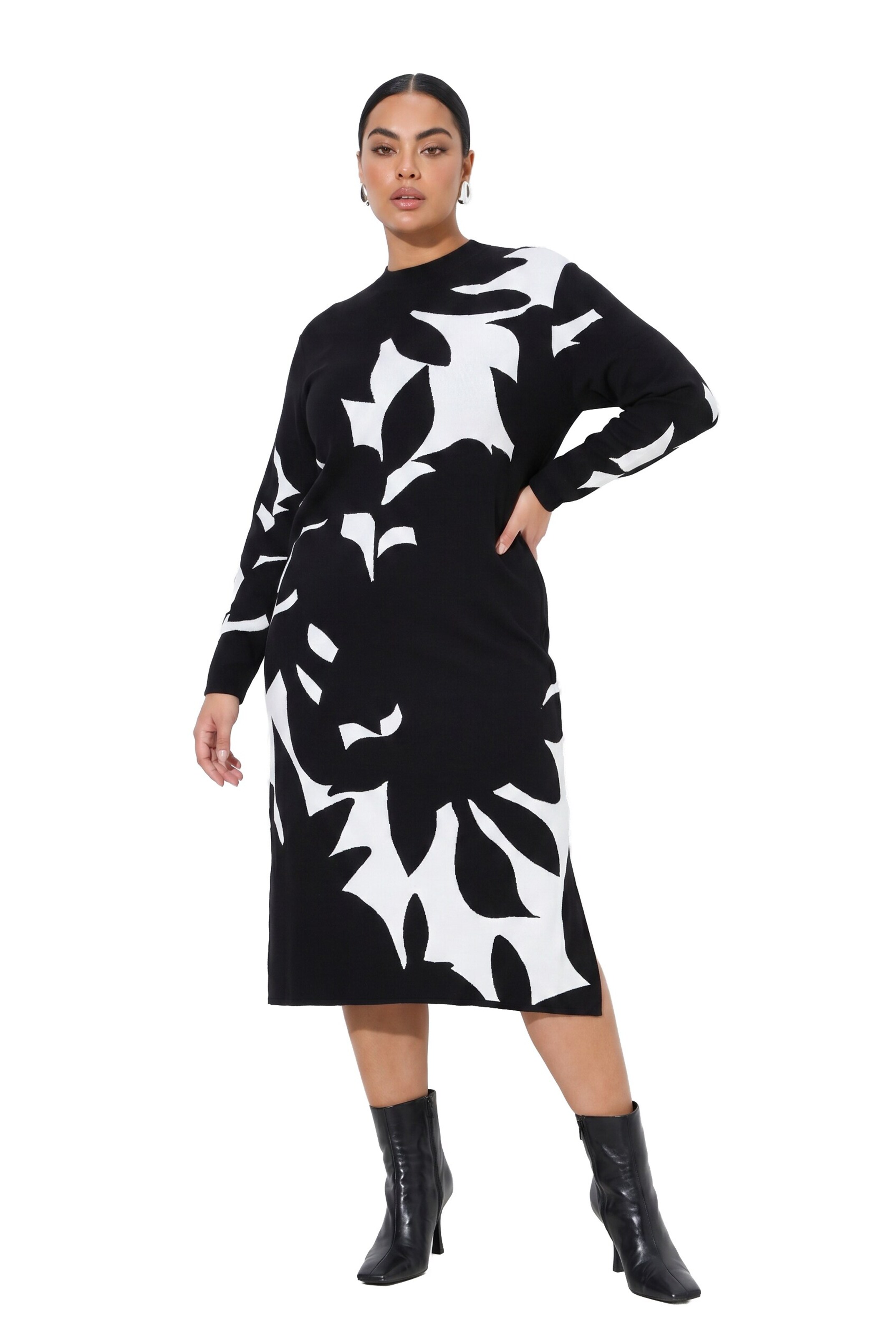 Ulla Popken Dress in Black: front