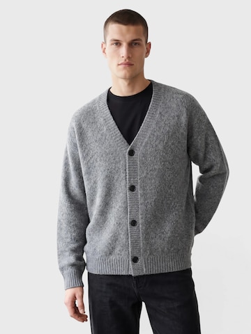 TRAPP Knit Cardigan in Grey: front