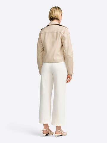 Rich & Royal Regular Trousers in White