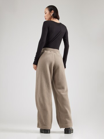 WEEKDAY Loosefit Hose 'Leia' in Braun