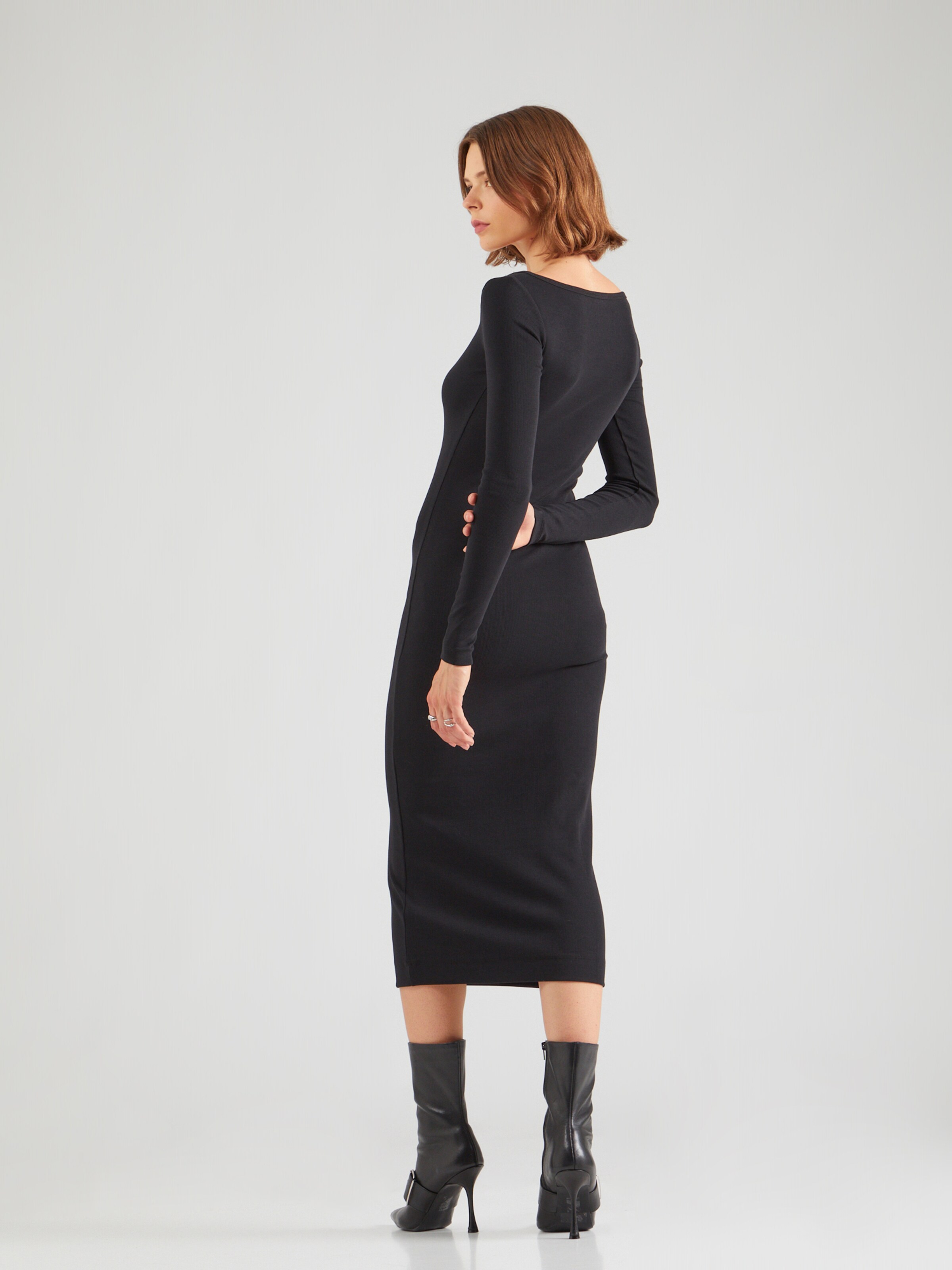 Robe diesel noire sale