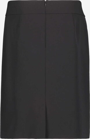 Betty Barclay Skirt in Black