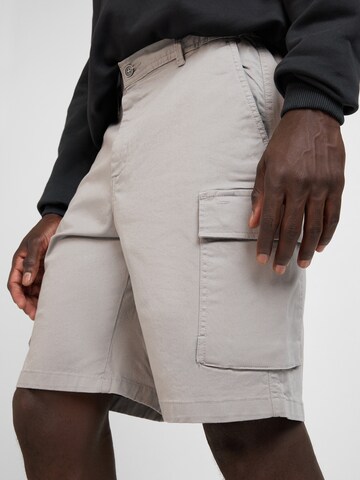 WOTEGA Regular Cargo Pants 'Atlas' in Grey