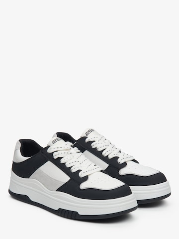 ES8 Sneaker low '23012' i hvid: forside