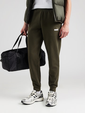PUMA - Tapered Pantalón deportivo 'ESS 2 No. 1' en verde: frente