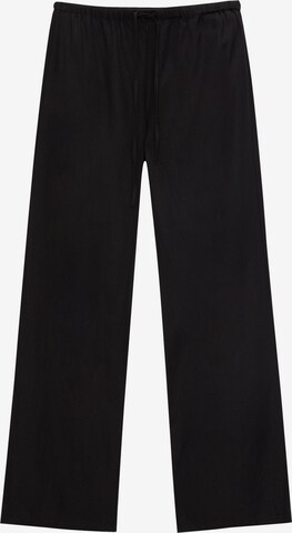 Pull&Bear Pants in Black: front