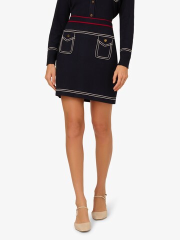 Adrianna Papell Minirock 'Front Patched Pockets Mini Pull On Sweater Skirt w/Tipping' in Blau: Vorderseite