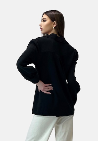 Elara Blouse in Black