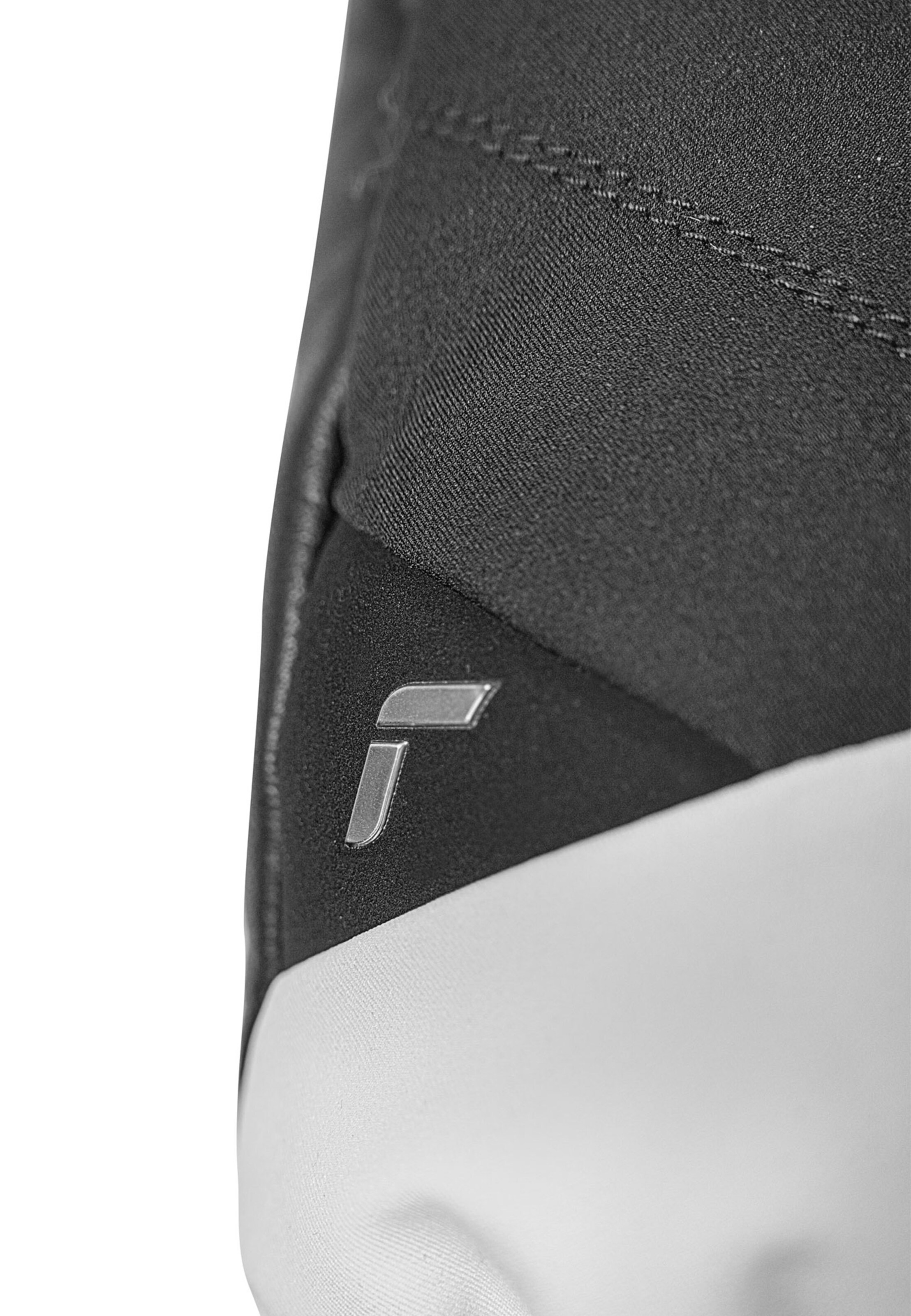 REUSCH Athletic Gloves in Black