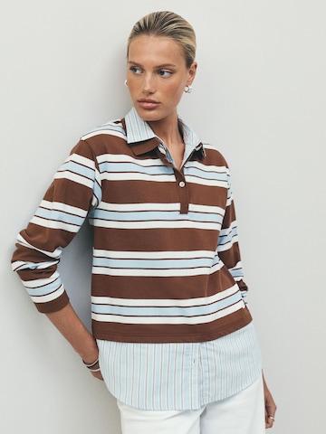 Next Shirt in Brown