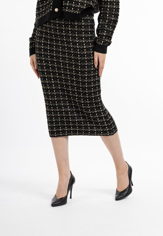 faina Skirt in Black: front