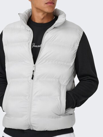 Only & Sons Vest in White
