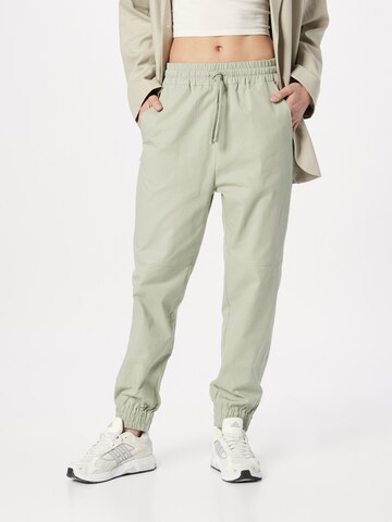 MELAWEAR Tapered Broek 'ARITE' in Groen: voorkant