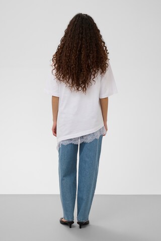 SOAKED IN LUXURY - Camiseta 'SLJina' en blanco