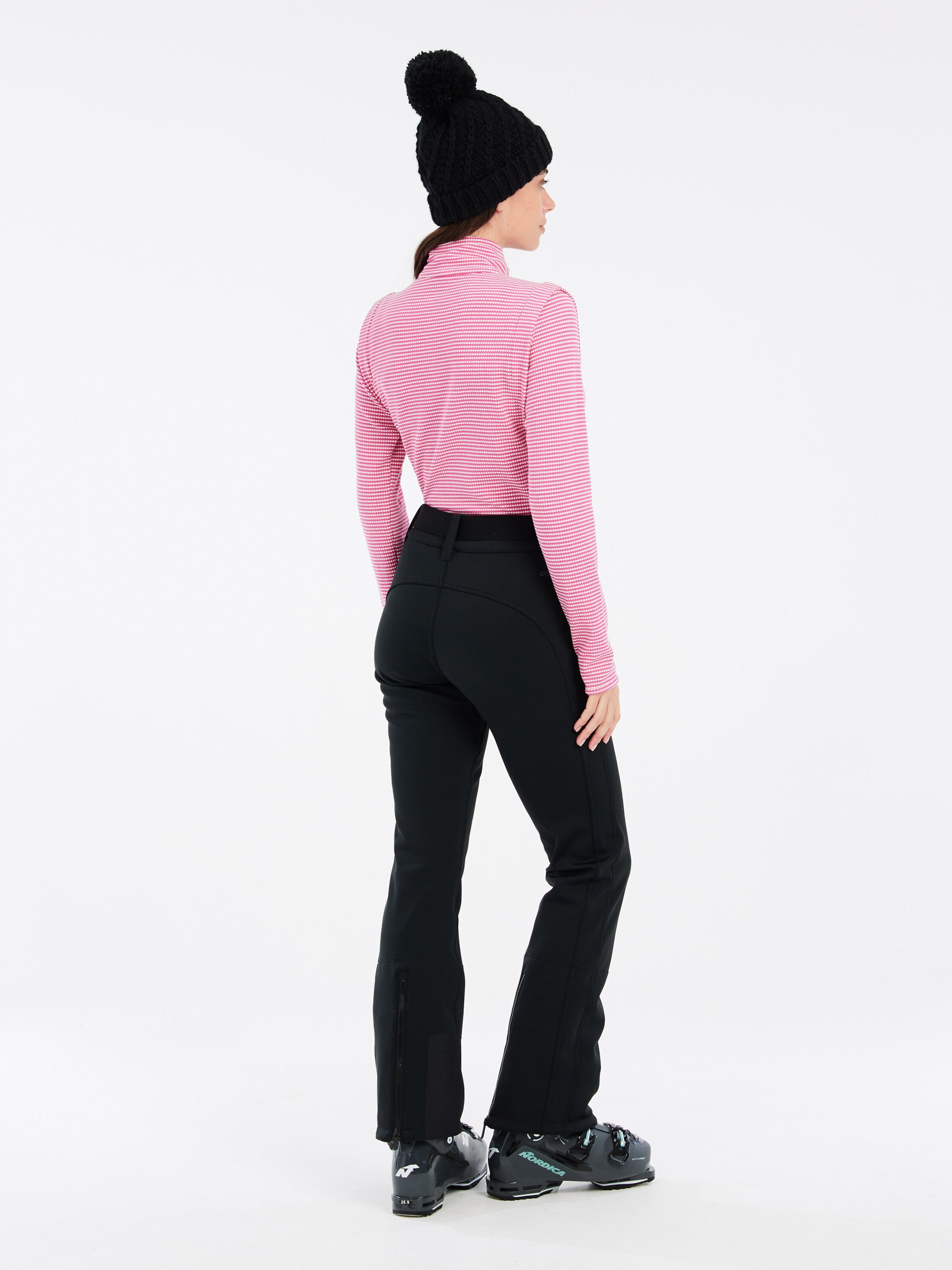 PROTEST Sportsweatshirt 'PRTIVORY'‌‌‌‌‌‌‌‌ in Pink