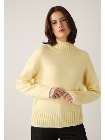 MORE & MORE Sweater in Yellow