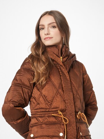 GUESS Between-seasons coat in Orange