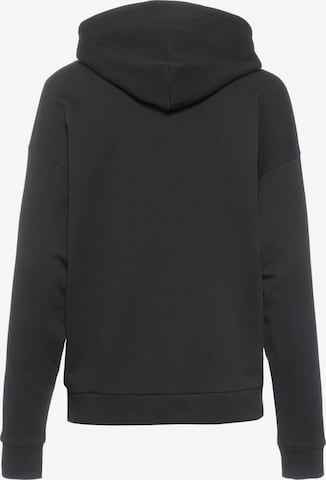 PUMA Sweatshirt in Zwart