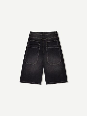 Bershka Baggy Farkut värissä musta