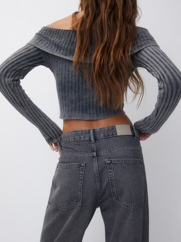 Pull&Bear Loosefit Jeans in Grau