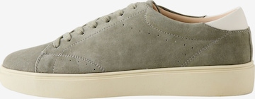 Baskets basses Next en vert : devant