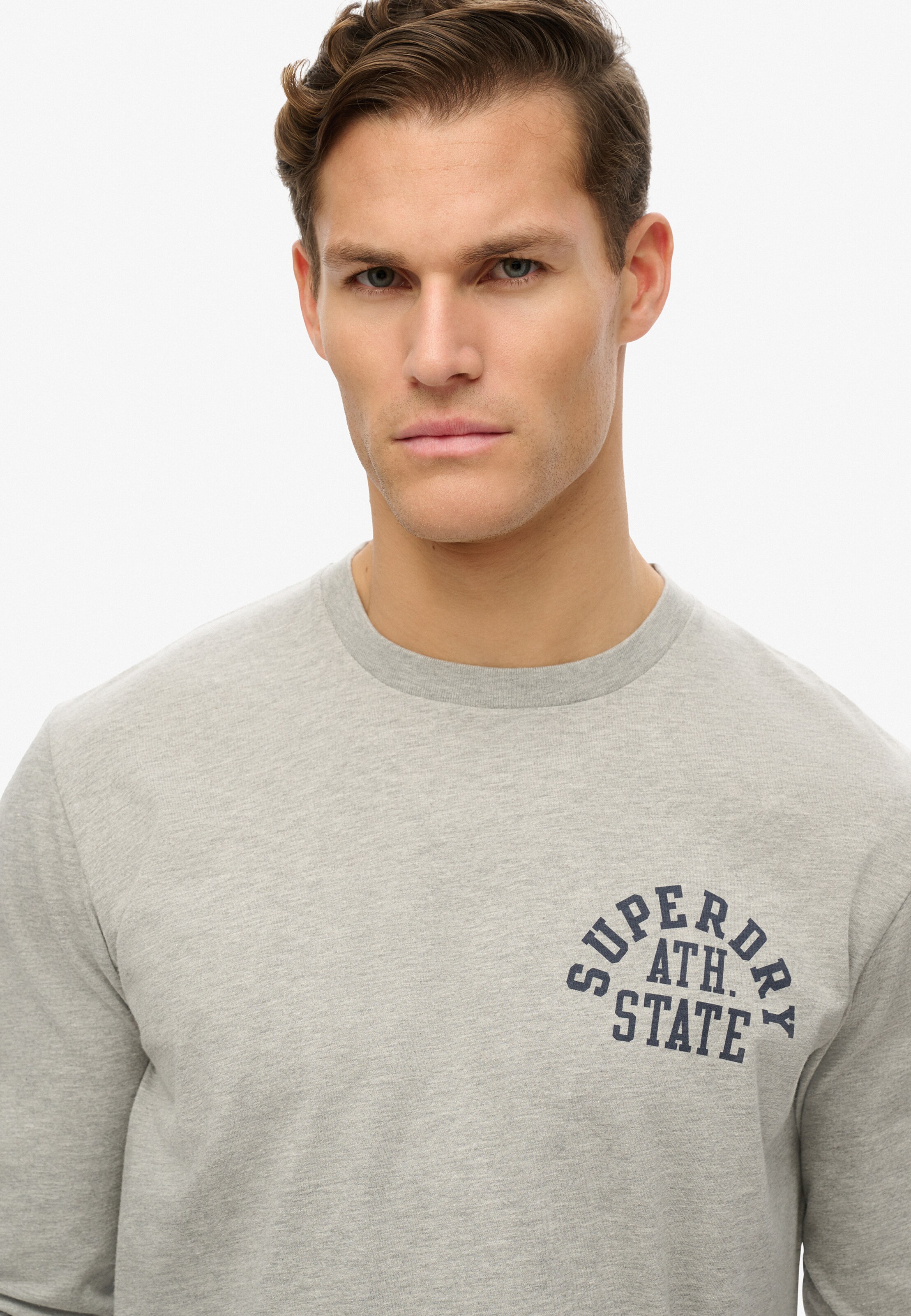 T-Shirt 'Athletic Essentials' Superdry en gris
