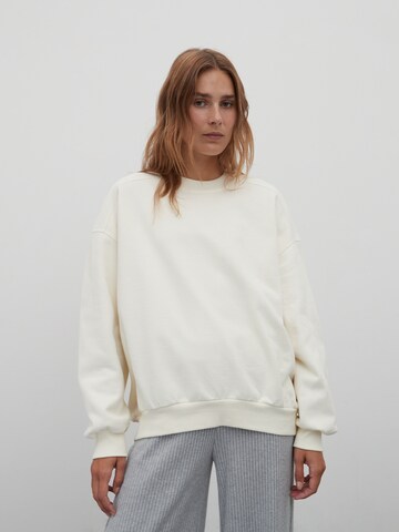 EDITED Sweatshirt 'Lana' in Geel: voorkant